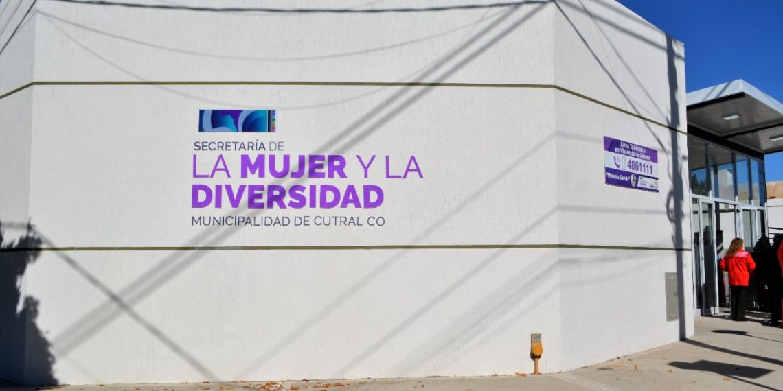 Inauguraron el nuevo edificio de la Secretaría de la Mujer y la Diversidad en Cutral Co
