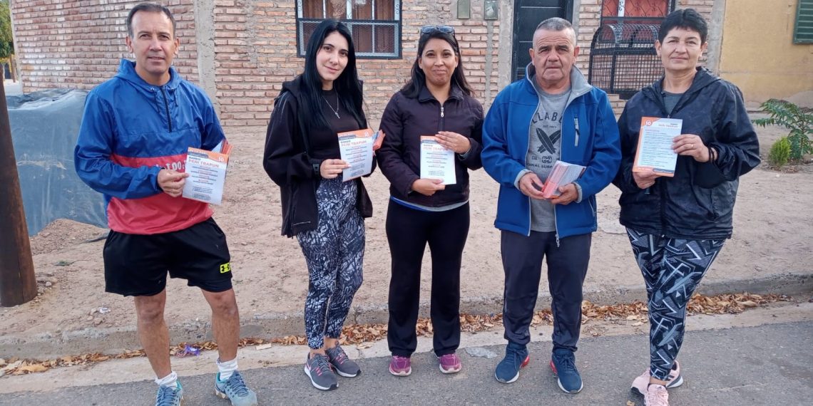 La Lista Naranja 10 recorrió las calles del Peñi Trapún