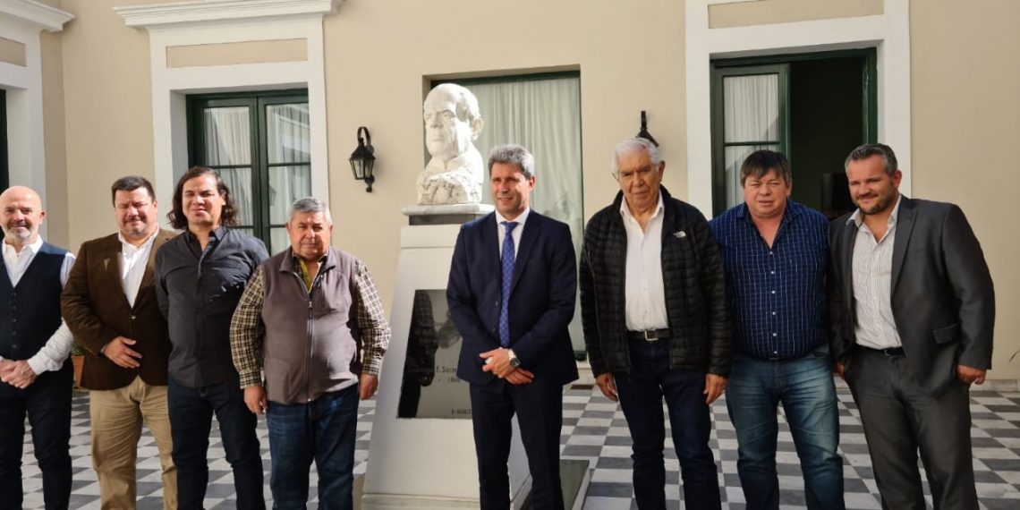 Guillermo Pereyra y empresarios neuquinos se reunieron con el gobernador de San Juan