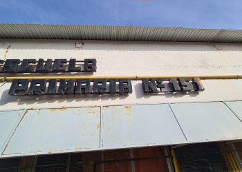 Sin clases en la escuela 151 de Plaza Huincul por una grieta en el techo