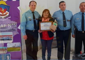 Capacitaron a personal policial de Rincón de los Sauces en discapacidad dual