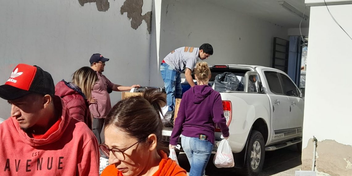 Petroleros solidarios entregaron donaciones en Monte Hermoso
