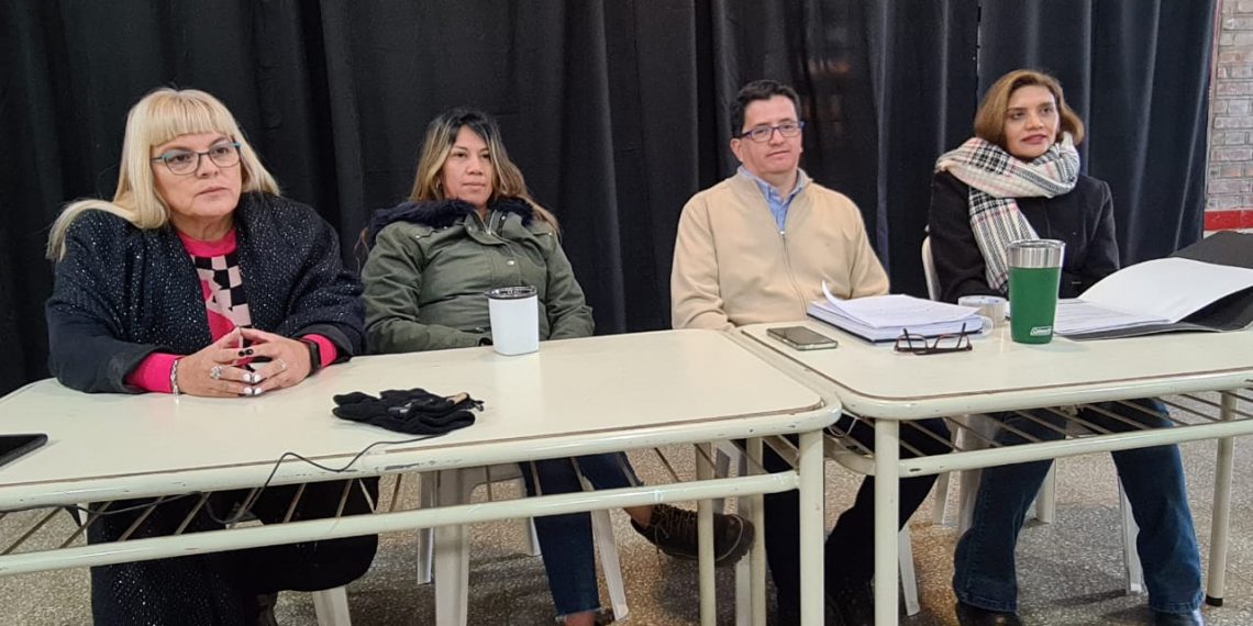 Cutral Co: hasta que no se normalicen los problemas de calefacción, el CPEM Nº20 seguirá sin clases