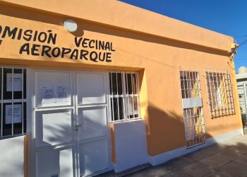 Fin de semana de feria en el barrio Aeroparque de Cutral Co