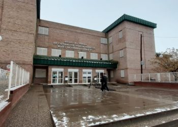 Desesperado pedido de una vecina de Cutral Co  para que la obra social cubra la cirugía de su marido