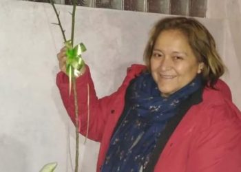 Saludan a la enfermera del barrio Belgrano -ex450- en Cutral Co que se jubiló