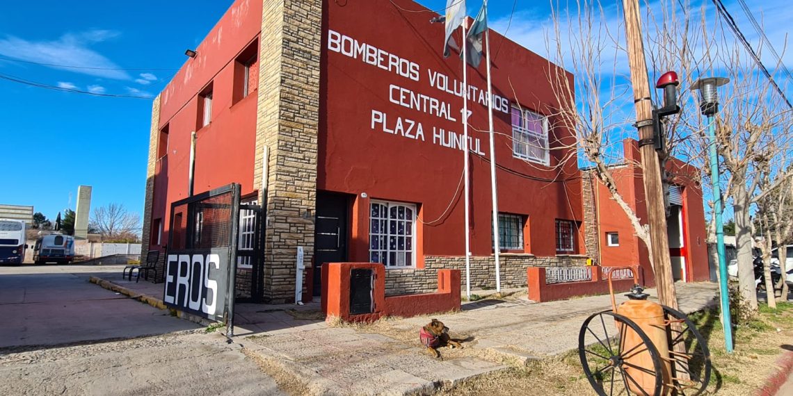 Los bomberos voluntarios de Plaza Huincul hoy están de aniversario