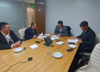 Suárez buscó expertos técnicos de Buenos Aires para el parque logístico de Huincul