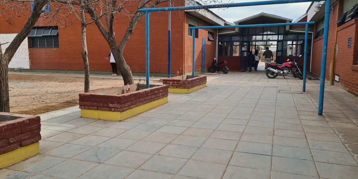 Se registró un problema en un equipo de calefacción en la EPET N° 10 de Plaza Huincul