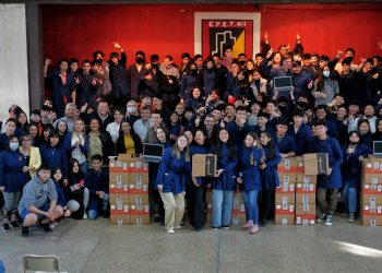 Llegaron las notebooks para estudiantes secundarios de Cutral Co y Plaza Huincul
