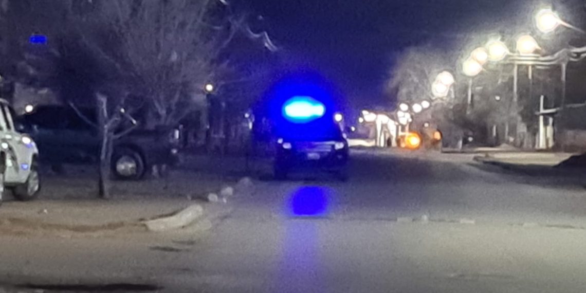 La policía federal realizó un procedimiento en la calle Independencia de Cutral Co