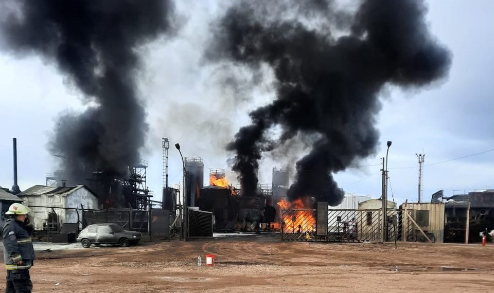ATE se solidarizó con los tres trabajadores fallecidos en la explosión de la refinería