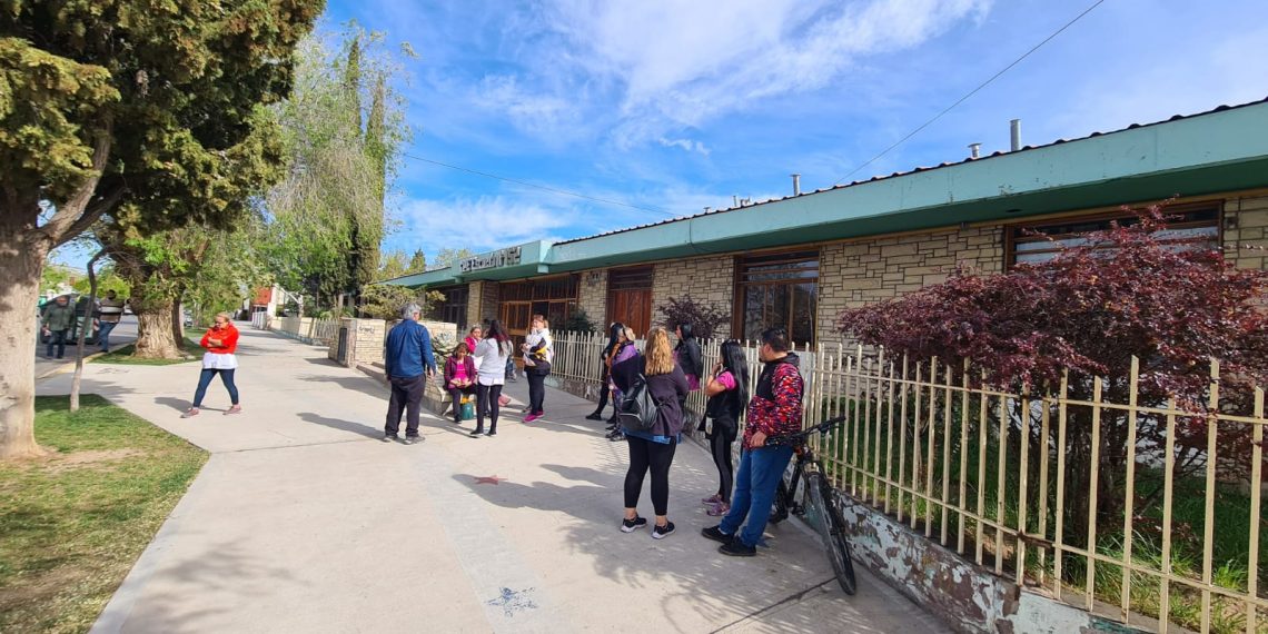 La escuela 152 de Cutral Co continúa sin clases por pérdidas de gas