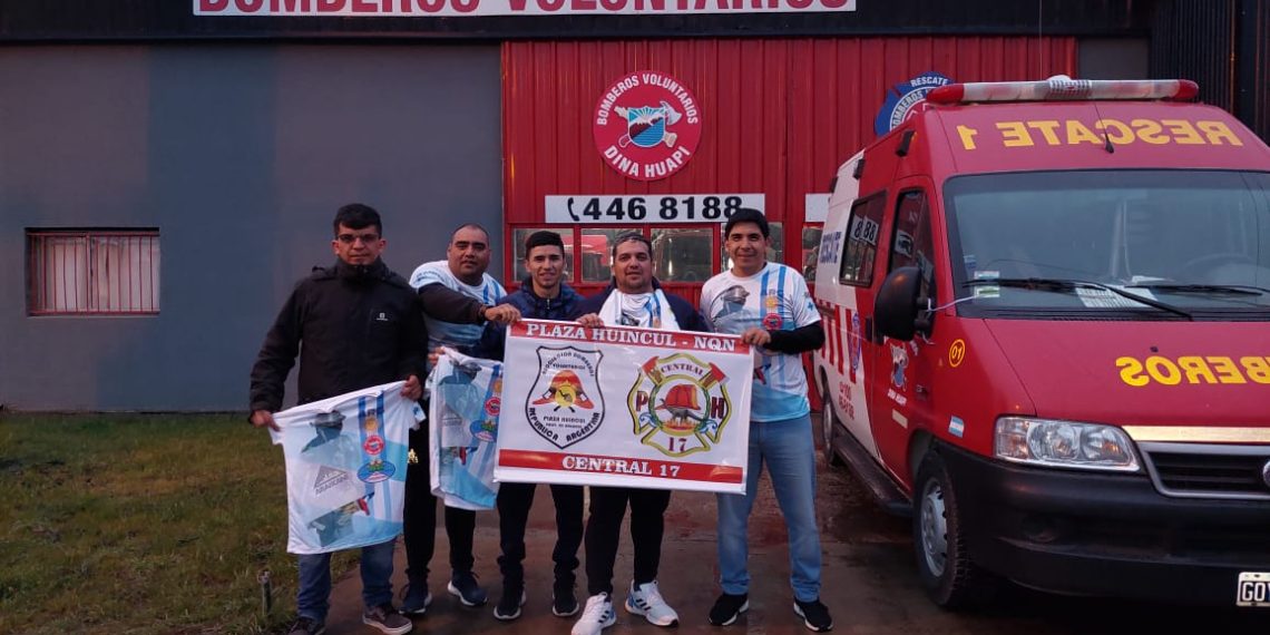 Voluntarios de Plaza Huincul viajaron a Bariloche para el “Corre por los bomberos”