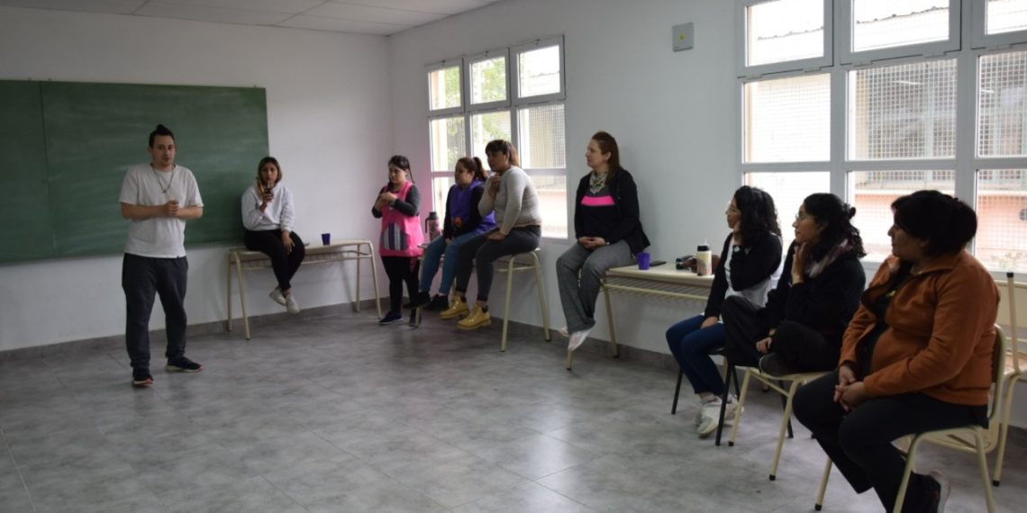 Diversidad participó de una jornada formativa en el IFD N°1 de Cutral Co