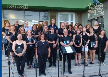 El coro Amulen brindó una cantata navideña en Copelco