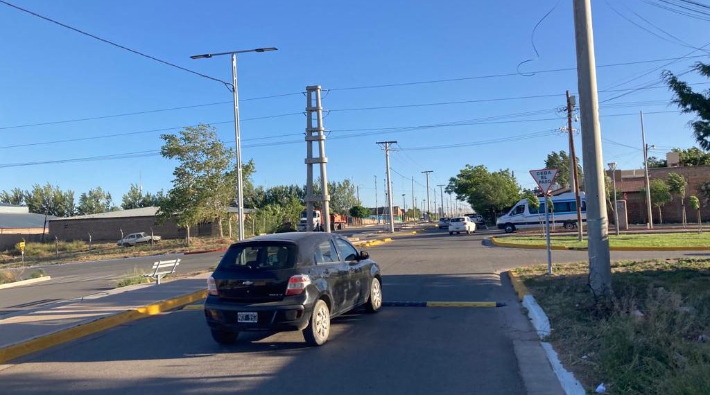 Cutral Co: suman otro reductor de velocidad en JJ Valle
