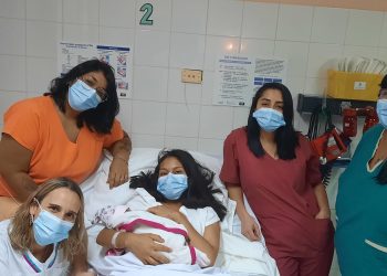 Cutral Co: La primera beba de 2023 recibió un regalo especial