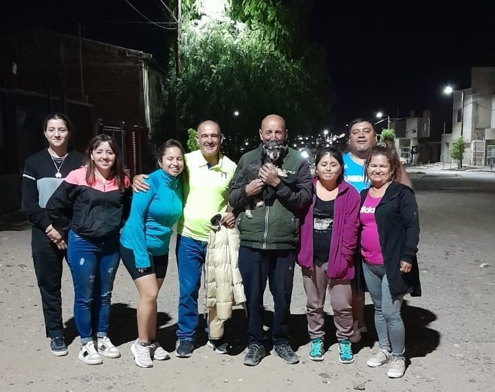 Mora, la perra de Zapala que se perdió en Cutral Co ya está con su familia