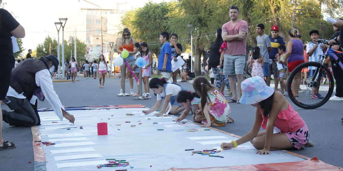 Ciclo de Verano en Cutral Co tuvo un sábado de mucho público