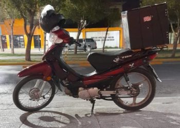 Cutral Co: Le robaron la moto con la que hacía el delivery y le llevaron hasta las pizzas