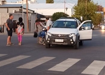 Cutral Co: Una moto chocó con una camioneta