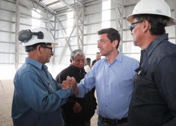 Koopmann apunta al desarrollo logístico con nodos de carga en los aeropuertos y reactivando el tren hasta Zapala