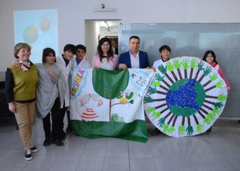 Cutral Co: escuelas trabajan en la promoción de la ecología junto a la fundación Adela