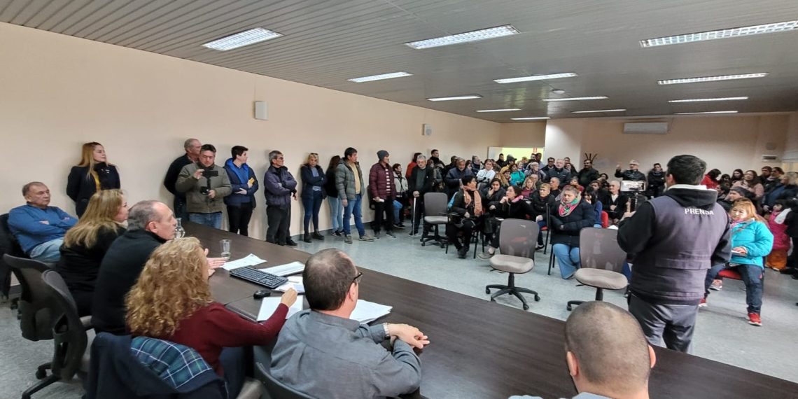 Autoridades de Copelco recibieron a vecinos tras la quita de subsidios de nación