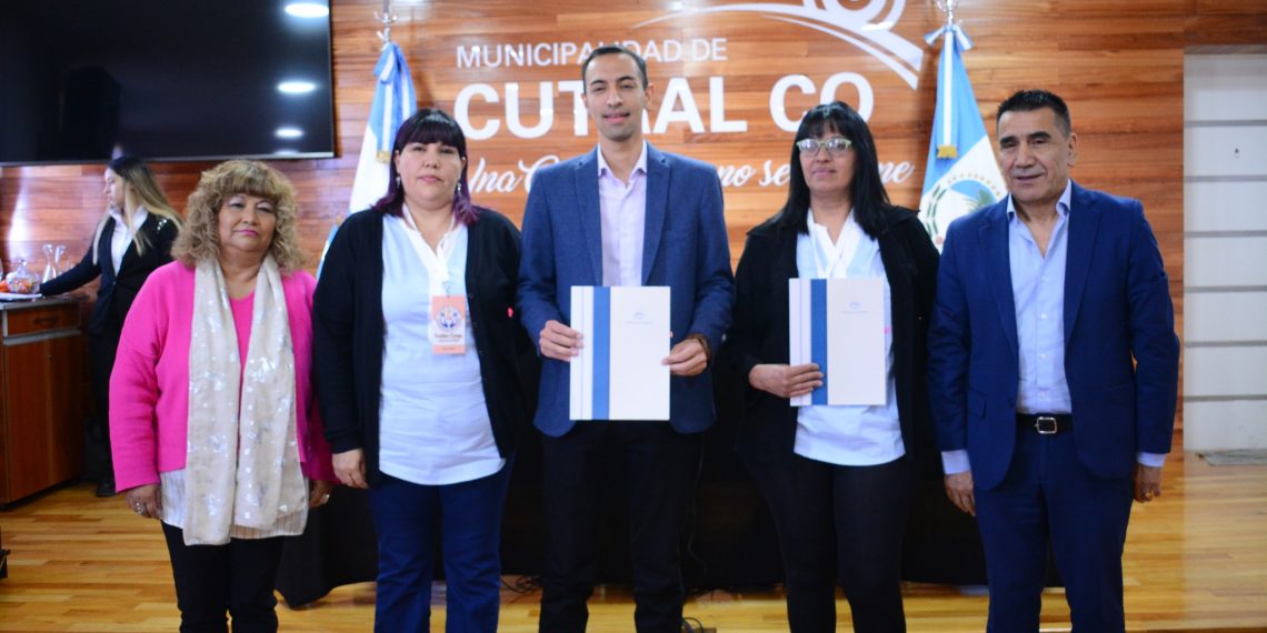 Firmaron un convenio entre una cooperativa de cuidado y el municipio cutralquense