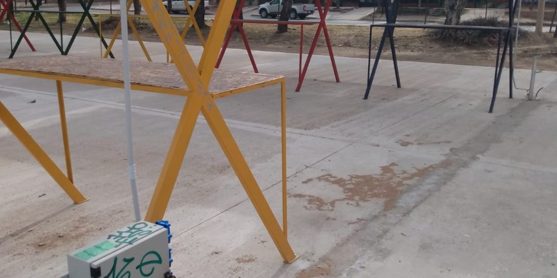 Cutral Co: Rompieron estructuras del Paseo de los Artesanos