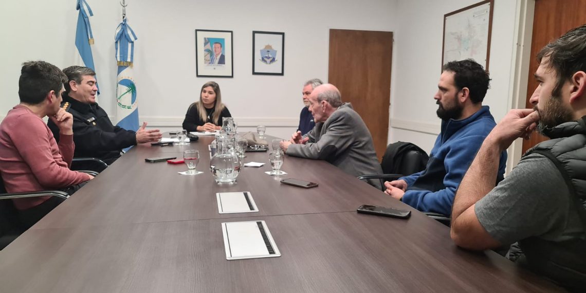 Establecen medidas de seguridad, por intentos de robos en comercios, junto a ACIPAN
