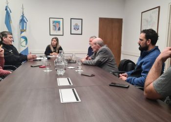 Establecen medidas de seguridad, por intentos de robos en comercios, junto a ACIPAN
