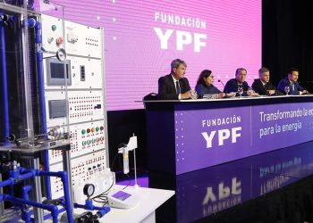Fundación YPF presentó en Neuquén el plan Transformar la Educación para la Energía