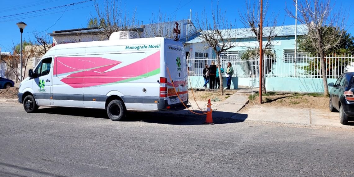 Sigue el mamógrafo móvil en Cutral Co