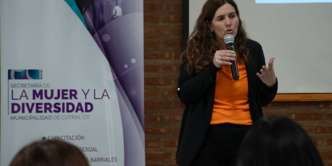 Cutral Co: hubo capacitación sobre políticas para dar atención a personas en situación de violencia