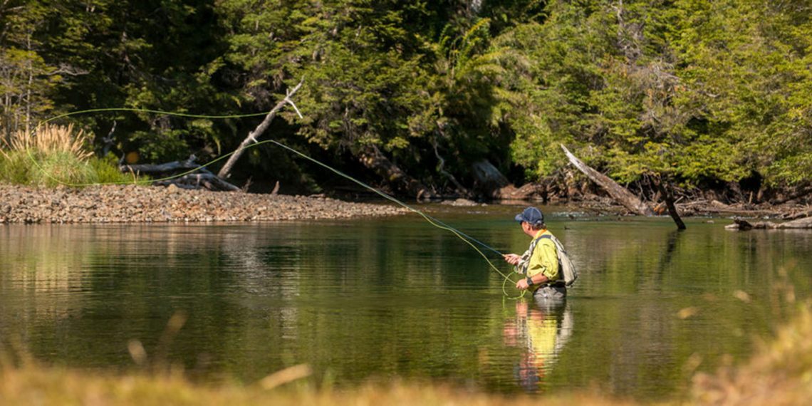 El lunes se ponen a la venta los permisos para la próxima temporada de pesca