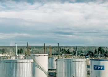 Hoy será el simulacro de emergencia en la Refinería de YPF en Plaza Huincul
