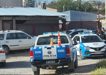 Plaza Huincul: hubo repudio por el femicidio de Neuquén