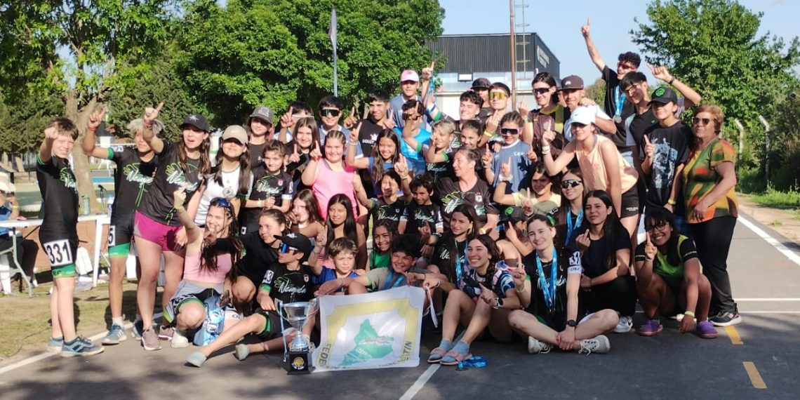 Martina Busto representó a Neuquén en el Campeonato Argentino de Federaciones de Patín Carrera