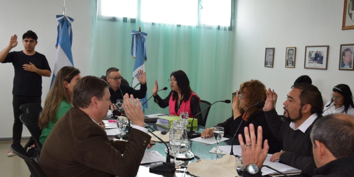 Plaza Huincul: buscarán derogar la norma de control de créditos que pasa por el Concejo