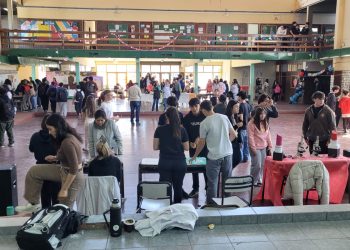 Hubo ExpoFeria 2023 en el CPEM N° 6 de Cutral Co