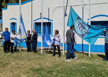 En el día nacional del petróleo, veteranos de YPF rindieron su homenaje en Plaza Huincul