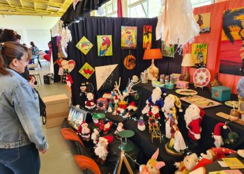 Abrió la Expo Venta de talleres barriales de Cutral Co
