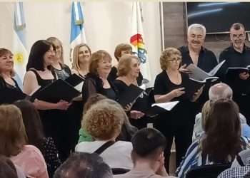 El Coro Amulén despide el año con una Cantata Navideña en Cutral Co