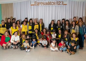 Las UAF despidieron a sus egresados con actos de mucha emoción