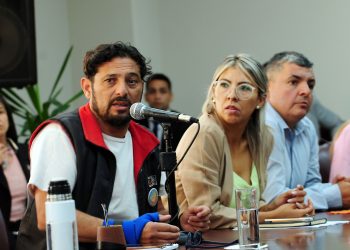 Diputado del Frente de Izquierda cuestiona la Ley de Emergencia Sanitaria en Neuquén