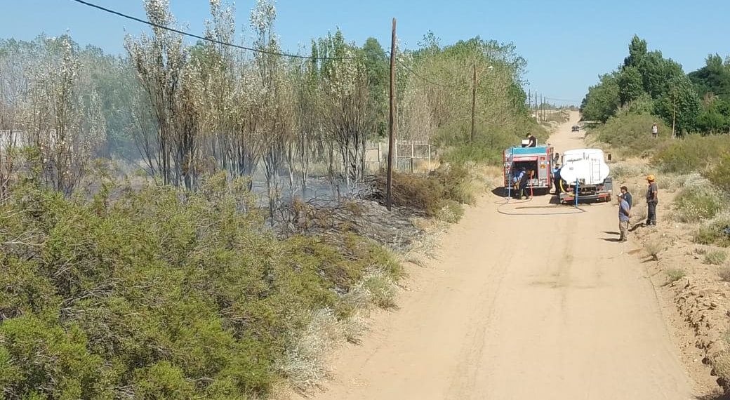 Bomberos de Plaza Huincul controlaron incendio