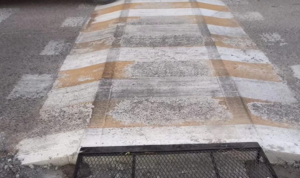 Plaza Huincul: Finalizaron la obra de cruces peatonales en la rotonda de barrio Central