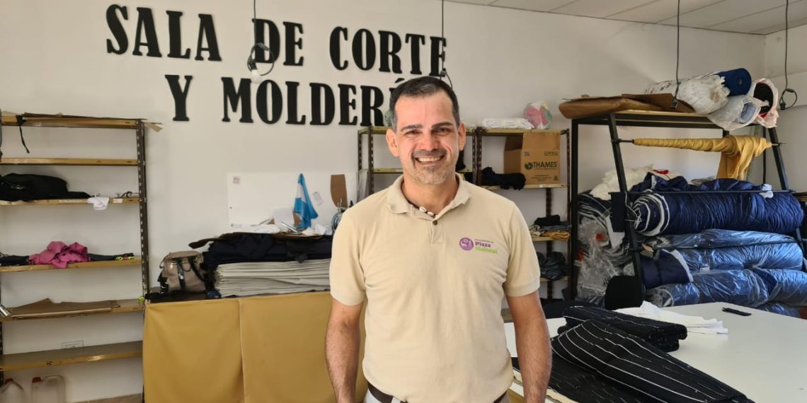 ¿Cómo funciona la textil y bloquera de Plaza Huincul?